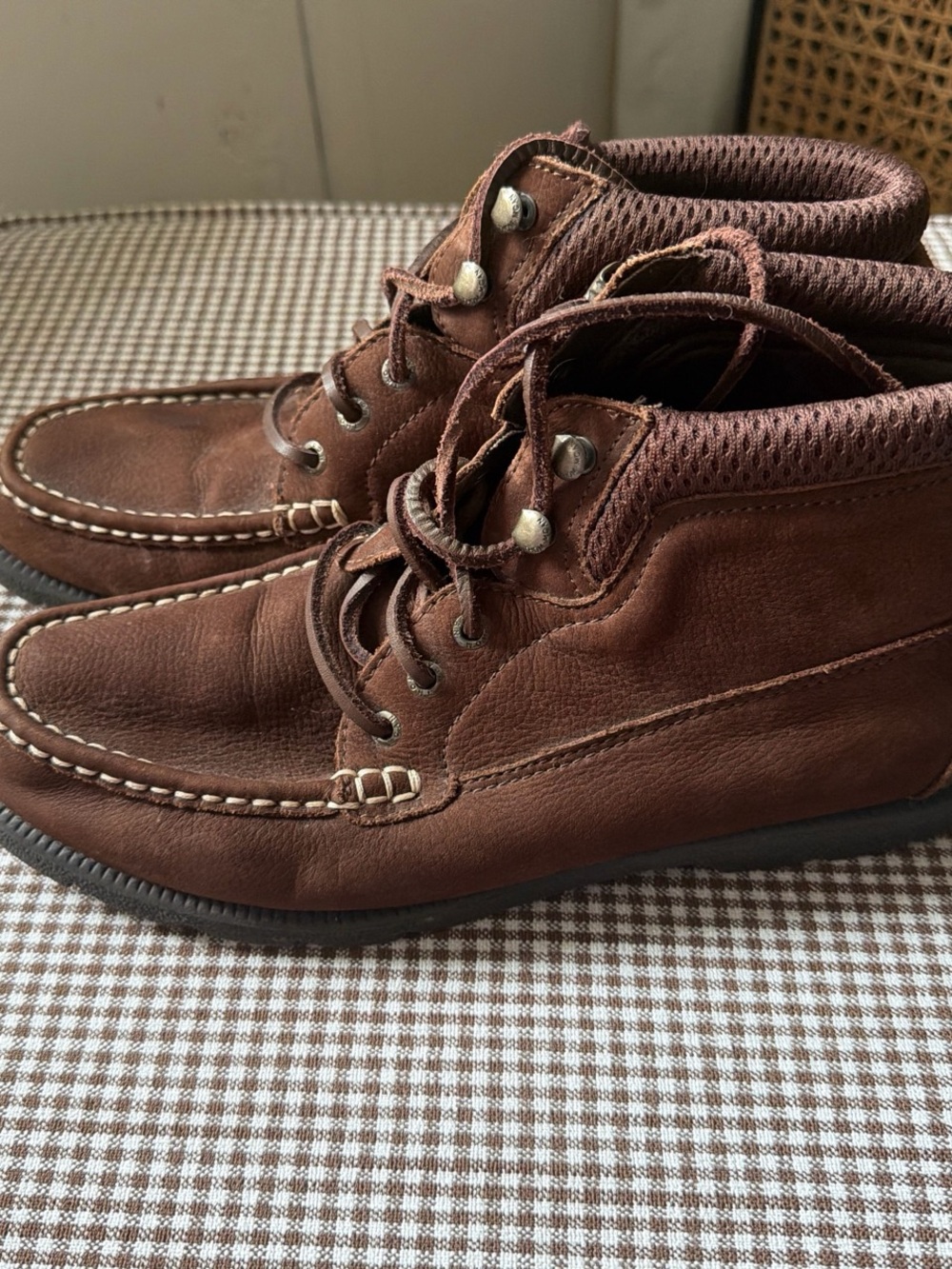 Thom McAn Men's Dark Brown Leather Chukka Boots